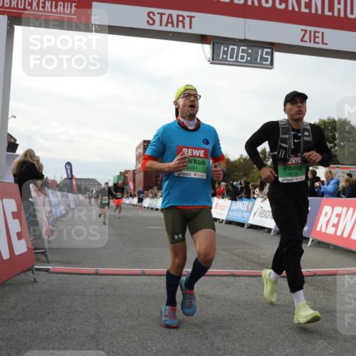 03.10.2025 - Köhlbrandbrückenlauf Yannick Fuchs http://msf.ph/oto/8983095 03.10.2025 16:06:14 Ziel 7296, 7343, 7601, 8064, 8802, 8803, 8804, 8805, 8991, 9100, 9451, 9483, 9633 meine-sportfotos.de
