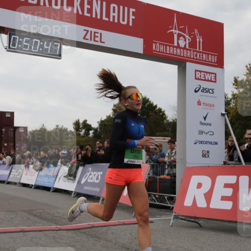 03.10.2025 - Köhlbrandbrückenlauf Yannick Fuchs http://msf.ph/oto/8983137 03.10.2025 15:50:45 Ziel 7020, 7065 meine-sportfotos.de