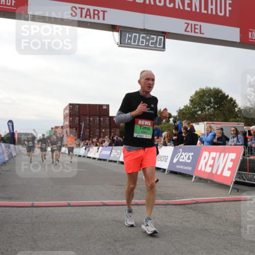 03.10.2025 - Köhlbrandbrückenlauf Yannick Fuchs http://msf.ph/oto/8983138 03.10.2025 16:06:18 Ziel 7576, 7601, 8064, 8802, 8803, 8804, 8805, 8991, 9483, 9572 meine-sportfotos.de