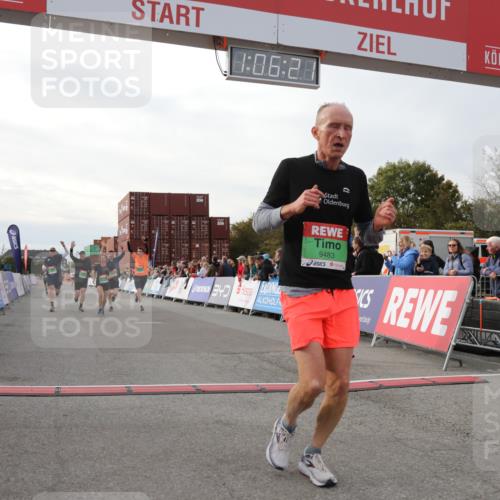 03.10.2025 - Köhlbrandbrückenlauf Yannick Fuchs http://msf.ph/oto/8983142 03.10.2025 16:06:19 Ziel 7576, 7601, 8064, 8802, 8803, 8804, 8805, 8991, 9483, 9572 meine-sportfotos.de