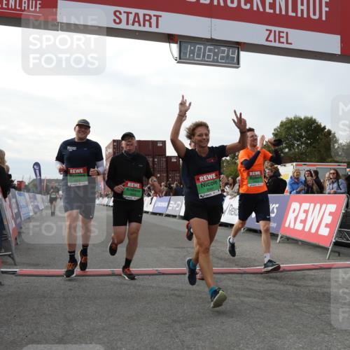 03.10.2025 - Köhlbrandbrückenlauf Yannick Fuchs http://msf.ph/oto/8983168 03.10.2025 16:06:22 Ziel 7576, 7601, 8802, 8803, 8804, 8805, 8991, 9572 meine-sportfotos.de