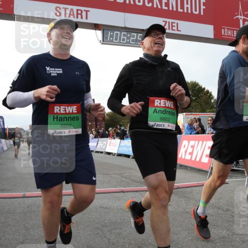 03.10.2025 - Köhlbrandbrückenlauf Yannick Fuchs http://msf.ph/oto/8983182 03.10.2025 16:06:23 Ziel 7576, 7601, 8802, 8803, 8804, 8805, 8991, 9572 meine-sportfotos.de