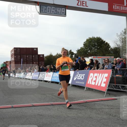 03.10.2025 - Köhlbrandbrückenlauf Yannick Fuchs http://msf.ph/oto/8983322 03.10.2025 16:06:46 Ziel 8848, 8880, 8965, 9128, 9353, 9354 meine-sportfotos.de