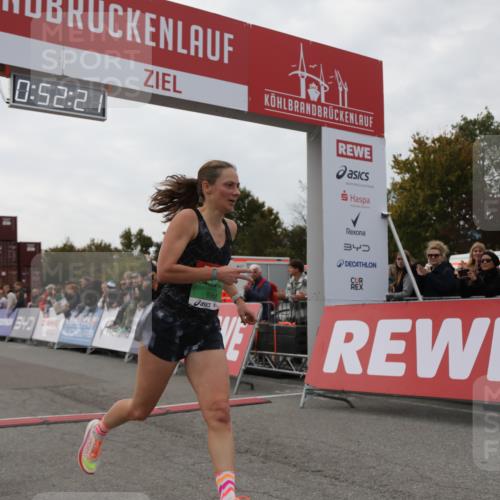 03.10.2025 - Köhlbrandbrückenlauf Yannick Fuchs http://msf.ph/oto/8983426 03.10.2025 15:52:19 Ziel 8968, 9269, 9602 meine-sportfotos.de