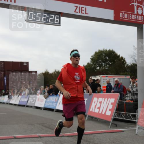 03.10.2025 - Köhlbrandbrückenlauf Yannick Fuchs http://msf.ph/oto/8983469 03.10.2025 15:52:24 Ziel 9269, 9602 meine-sportfotos.de