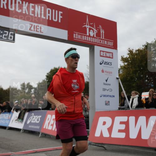 03.10.2025 - Köhlbrandbrückenlauf Yannick Fuchs http://msf.ph/oto/8983474 03.10.2025 15:52:25 Ziel 9269, 9602 meine-sportfotos.de