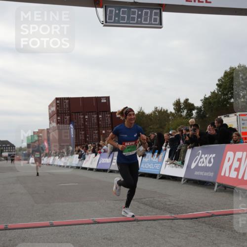 03.10.2025 - Köhlbrandbrückenlauf Yannick Fuchs http://msf.ph/oto/8983500 03.10.2025 15:53:04 Ziel 9461, 9591 meine-sportfotos.de