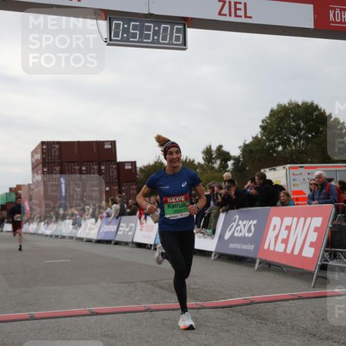 03.10.2025 - Köhlbrandbrückenlauf Yannick Fuchs http://msf.ph/oto/8983504 03.10.2025 15:53:05 Ziel 9461, 9591 meine-sportfotos.de