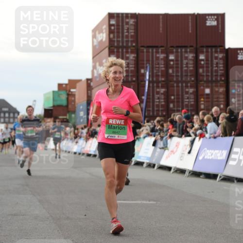 03.10.2025 - Köhlbrandbrückenlauf Yannick Fuchs http://msf.ph/oto/8983540 03.10.2025 16:07:10 Ziel 7174, 7302, 7340, 7560, 8026, 8847, 8925 meine-sportfotos.de