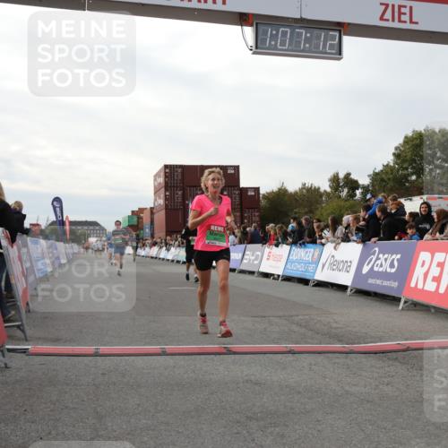 03.10.2025 - Köhlbrandbrückenlauf Yannick Fuchs http://msf.ph/oto/8983551 03.10.2025 16:07:11 Ziel 7093, 7174, 7302, 7340, 7560, 8026, 8847, 8925 meine-sportfotos.de
