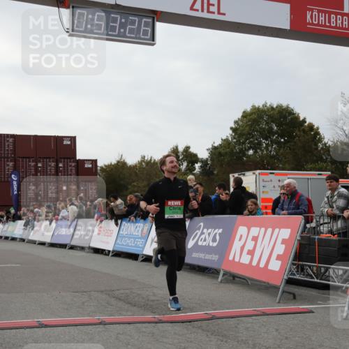 03.10.2025 - Köhlbrandbrückenlauf Yannick Fuchs http://msf.ph/oto/8983595 03.10.2025 15:53:24 Ziel 7143, 9058 meine-sportfotos.de