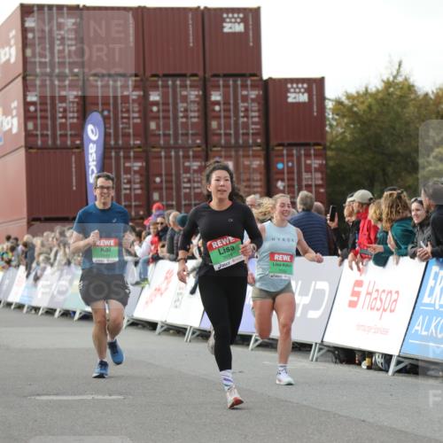 03.10.2025 - Köhlbrandbrückenlauf Yannick Fuchs http://msf.ph/oto/8983693 03.10.2025 16:07:28 Ziel 7056, 7071, 7172, 7365, 7402, 7434, 7499, 8745, 8919, 9018 meine-sportfotos.de