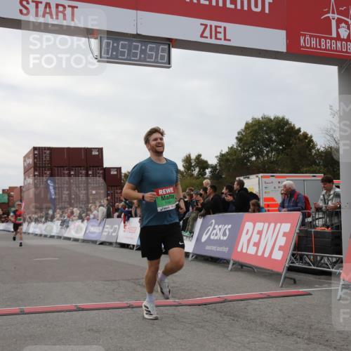 03.10.2025 - Köhlbrandbrückenlauf Yannick Fuchs http://msf.ph/oto/8983764 03.10.2025 15:53:54 Ziel 7074, 7181, 9268 meine-sportfotos.de