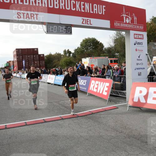 03.10.2025 - Köhlbrandbrückenlauf Yannick Fuchs http://msf.ph/oto/8983874 03.10.2025 16:07:48 Ziel 7588, 7674, 7713, 7763, 7780, 8035, 9096, 9099 meine-sportfotos.de