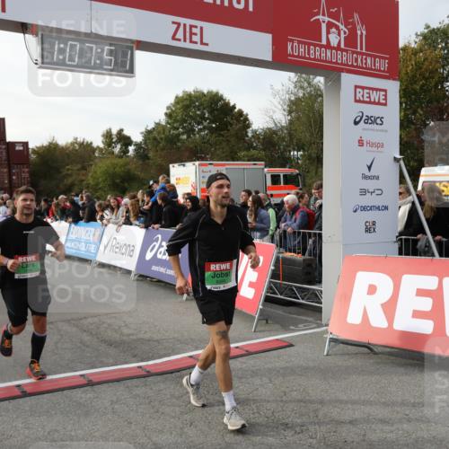 03.10.2025 - Köhlbrandbrückenlauf Yannick Fuchs http://msf.ph/oto/8983879 03.10.2025 16:07:49 Ziel 7588, 7713, 7763, 7780, 8035, 9096, 9099 meine-sportfotos.de