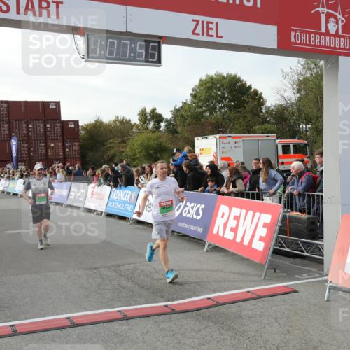 03.10.2025 - Köhlbrandbrückenlauf Yannick Fuchs http://msf.ph/oto/8983909 03.10.2025 16:07:53 Ziel 7085, 7335, 7713, 7763, 8824, 9096, 9543 meine-sportfotos.de
