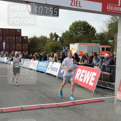 03.10.2025 - Köhlbrandbrückenlauf Yannick Fuchs http://msf.ph/oto/8983914 03.10.2025 16:07:53 Ziel 7085, 7335, 7713, 7763, 8824, 9096, 9543 meine-sportfotos.de