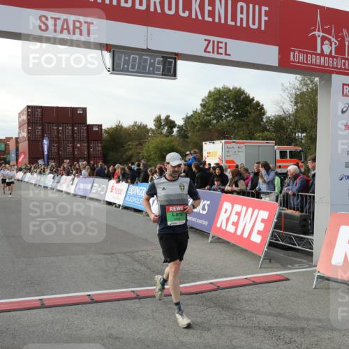 03.10.2025 - Köhlbrandbrückenlauf Yannick Fuchs http://msf.ph/oto/8983933 03.10.2025 16:07:55 Ziel 7085, 7335, 7494, 7713, 8824, 9096, 9543 meine-sportfotos.de
