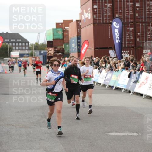 03.10.2025 - Köhlbrandbrückenlauf Yannick Fuchs http://msf.ph/oto/8983943 03.10.2025 16:07:56 Ziel 7085, 7335, 7494, 7713, 8824, 9096, 9543 meine-sportfotos.de
