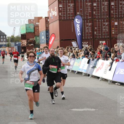 03.10.2025 - Köhlbrandbrückenlauf Yannick Fuchs http://msf.ph/oto/8983949 03.10.2025 16:07:57 Ziel 7085, 7335, 7494, 7713, 8824, 9096, 9543 meine-sportfotos.de