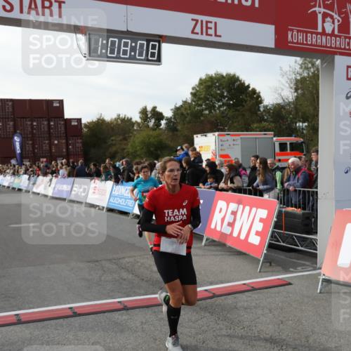 03.10.2025 - Köhlbrandbrückenlauf Yannick Fuchs http://msf.ph/oto/8984035 03.10.2025 16:08:07 Ziel 7019, 7310, 7311, 7319, 7506, 8265, 9072 meine-sportfotos.de