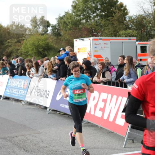 03.10.2025 - Köhlbrandbrückenlauf Yannick Fuchs http://msf.ph/oto/8984037 03.10.2025 16:08:07 Ziel 7019, 7310, 7311, 7319, 7506, 8265, 9072 meine-sportfotos.de