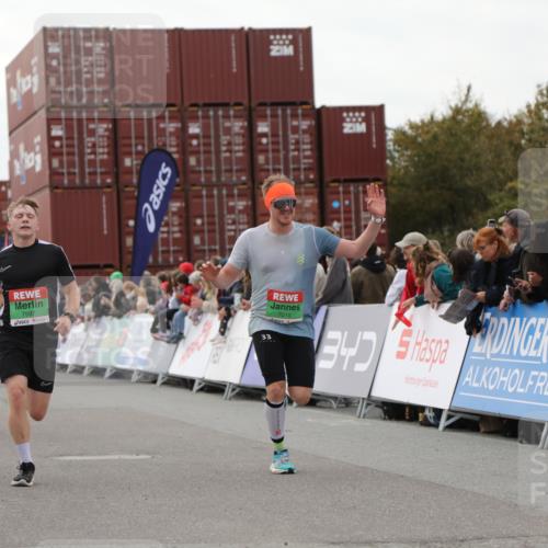 03.10.2025 - Köhlbrandbrückenlauf Yannick Fuchs http://msf.ph/oto/8984101 03.10.2025 15:55:00 Ziel 7010, 7040, 7597, 9590, 9594 meine-sportfotos.de