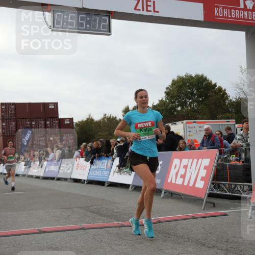 03.10.2025 - Köhlbrandbrückenlauf Yannick Fuchs http://msf.ph/oto/8984173 03.10.2025 15:55:10 Ziel 7040, 7053, 7100, 7898 meine-sportfotos.de