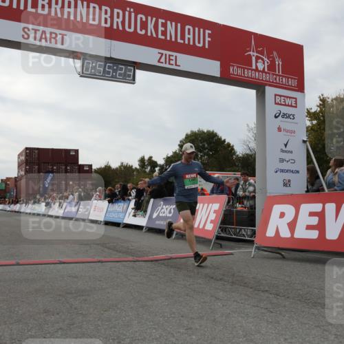 03.10.2025 - Köhlbrandbrückenlauf Yannick Fuchs http://msf.ph/oto/8984256 03.10.2025 15:55:21 Ziel 7197, 8993 meine-sportfotos.de