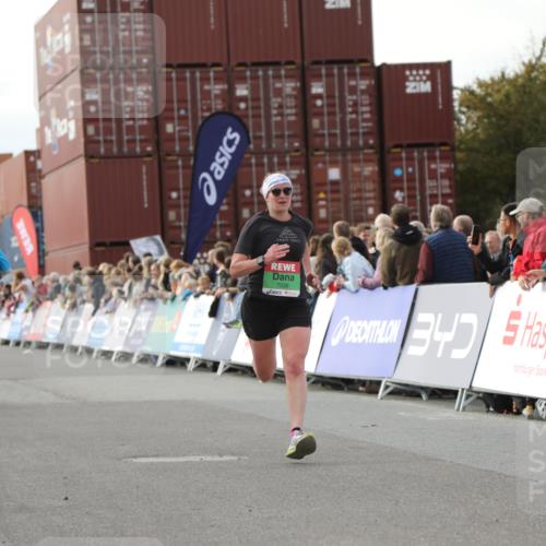 03.10.2025 - Köhlbrandbrückenlauf Yannick Fuchs http://msf.ph/oto/8984272 03.10.2025 16:08:39 Ziel 7283, 7339, 7360, 7616, 8279, 8846 meine-sportfotos.de