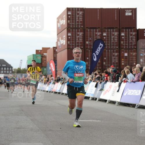 03.10.2025 - Köhlbrandbrückenlauf Yannick Fuchs http://msf.ph/oto/8984289 03.10.2025 16:08:41 Ziel 7283, 7339, 7616, 8846 meine-sportfotos.de