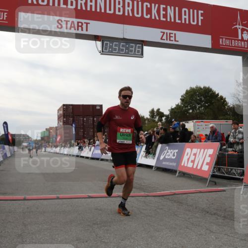 03.10.2025 - Köhlbrandbrückenlauf Yannick Fuchs http://msf.ph/oto/8984317 03.10.2025 15:55:35 Ziel 7030, 7067, 7575, 8594, 8942 meine-sportfotos.de