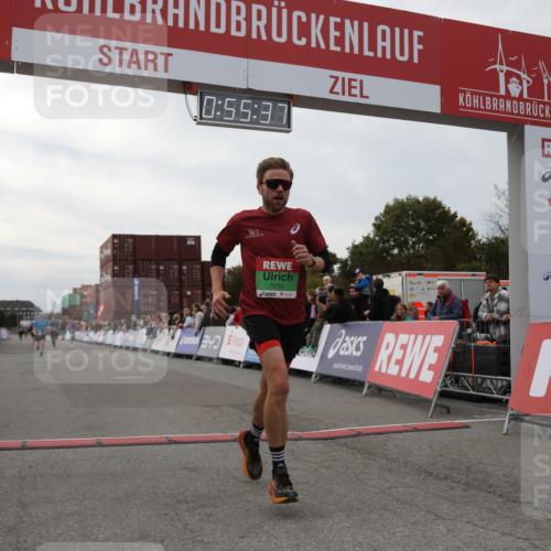 03.10.2025 - Köhlbrandbrückenlauf Yannick Fuchs http://msf.ph/oto/8984319 03.10.2025 15:55:35 Ziel 7030, 7067, 7575, 8594, 8942 meine-sportfotos.de
