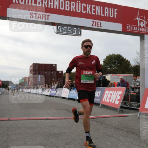 03.10.2025 - Köhlbrandbrückenlauf Yannick Fuchs http://msf.ph/oto/8984321 03.10.2025 15:55:35 Ziel 7030, 7067, 7575, 8594, 8942 meine-sportfotos.de