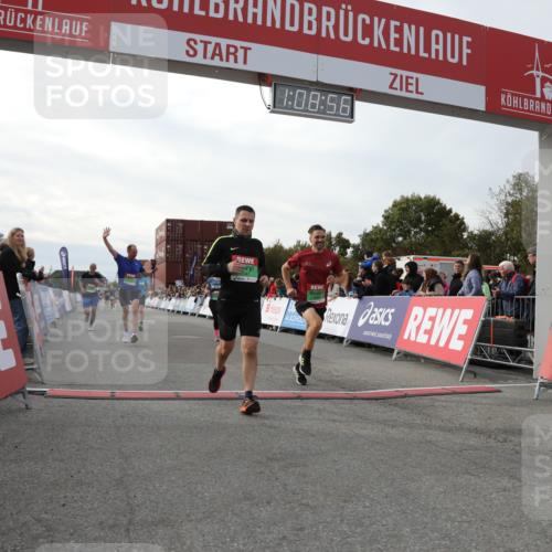 03.10.2025 - Köhlbrandbrückenlauf Yannick Fuchs http://msf.ph/oto/8984375 03.10.2025 16:08:55 Ziel 7057, 7141, 7191, 7333, 7336, 7585, 8118, 8725, 8931 meine-sportfotos.de