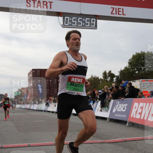 03.10.2025 - Köhlbrandbrückenlauf Yannick Fuchs http://msf.ph/oto/8984465 03.10.2025 15:55:57 Ziel 7456, 7555, 9231 meine-sportfotos.de