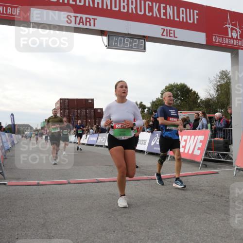 03.10.2025 - Köhlbrandbrückenlauf Yannick Fuchs http://msf.ph/oto/8984627 03.10.2025 16:09:21 Ziel 7345, 7395, 7447, 7558, 7702, 8541, 8788, 8823, 9151, 9334, 9470, 9752, 9753 meine-sportfotos.de