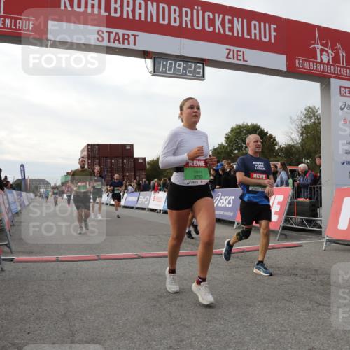 03.10.2025 - Köhlbrandbrückenlauf Yannick Fuchs http://msf.ph/oto/8984628 03.10.2025 16:09:21 Ziel 7345, 7395, 7447, 7558, 7702, 8541, 8788, 8823, 9151, 9334, 9470, 9752, 9753 meine-sportfotos.de