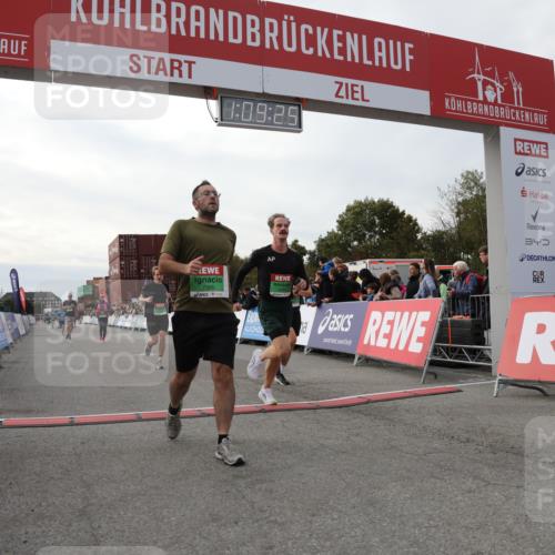 03.10.2025 - Köhlbrandbrückenlauf Yannick Fuchs http://msf.ph/oto/8984648 03.10.2025 16:09:23 Ziel 7345, 7395, 7447, 7609, 7702, 8541, 8788, 8823, 9151, 9334, 9410, 9470, 9752, 9753 meine-sportfotos.de