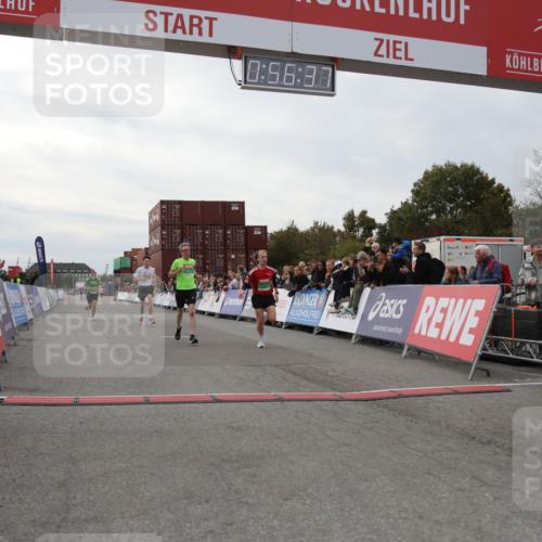 03.10.2025 - Köhlbrandbrückenlauf Yannick Fuchs http://msf.ph/oto/8984683 03.10.2025 15:56:36 Ziel 7092, 7166, 8782, 9182 meine-sportfotos.de