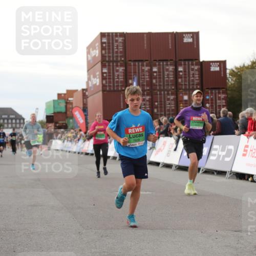 03.10.2025 - Köhlbrandbrückenlauf Yannick Fuchs http://msf.ph/oto/8984712 03.10.2025 16:09:30 Ziel 7345, 7609, 8788, 8984, 9410, 9419 meine-sportfotos.de