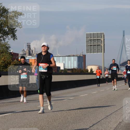 03.10.2025 - Köhlbrandbrückenlauf Luisa Fischer http://msf.ph/oto/8984722 03.10.2025 11:14:13 Position 3  meine-sportfotos.de