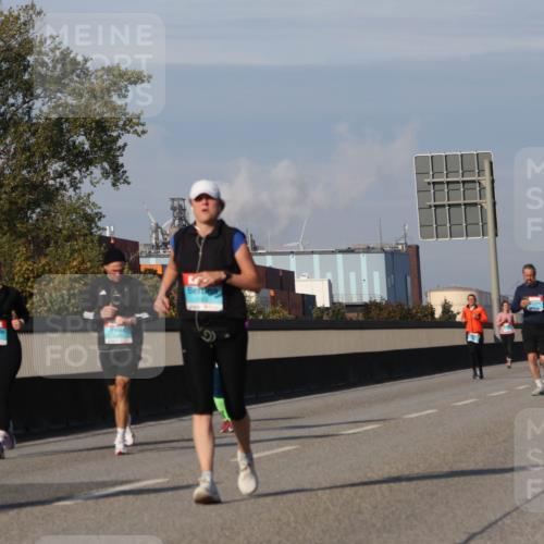 03.10.2025 - Köhlbrandbrückenlauf Luisa Fischer http://msf.ph/oto/8984726 03.10.2025 11:14:13 Position 3  meine-sportfotos.de