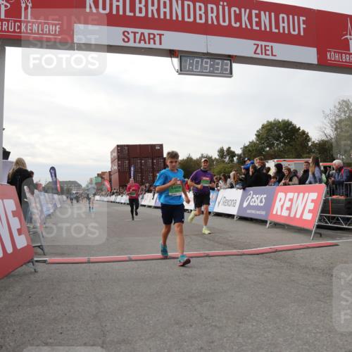 03.10.2025 - Köhlbrandbrückenlauf Yannick Fuchs http://msf.ph/oto/8984733 03.10.2025 16:09:31 Ziel 7345, 7609, 8984, 9410, 9419 meine-sportfotos.de