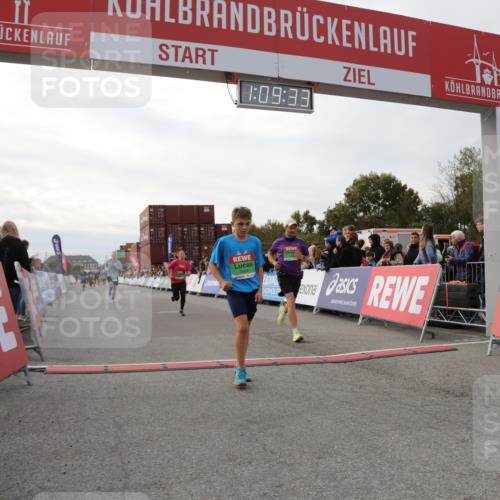 03.10.2025 - Köhlbrandbrückenlauf Yannick Fuchs http://msf.ph/oto/8984742 03.10.2025 16:09:31 Ziel 7345, 7609, 8984, 9410, 9419 meine-sportfotos.de