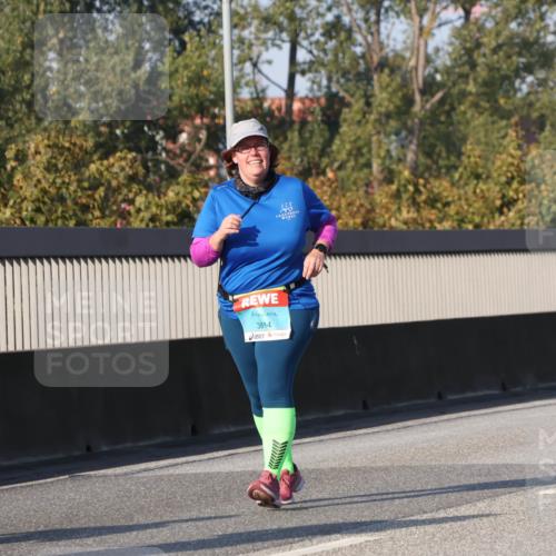 03.10.2025 - Köhlbrandbrückenlauf Luisa Fischer http://msf.ph/oto/8984755 03.10.2025 11:14:20 Position 3 3814 meine-sportfotos.de