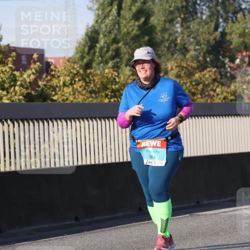03.10.2025 - Köhlbrandbrückenlauf Luisa Fischer http://msf.ph/oto/8984761 03.10.2025 11:14:21 Position 3 3814 meine-sportfotos.de