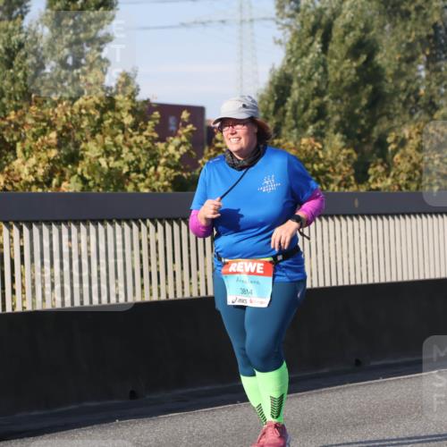 03.10.2025 - Köhlbrandbrückenlauf Luisa Fischer http://msf.ph/oto/8984765 03.10.2025 11:14:22 Position 3 3814 meine-sportfotos.de