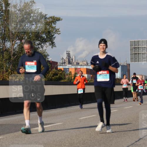 03.10.2025 - Köhlbrandbrückenlauf Luisa Fischer http://msf.ph/oto/8984774 03.10.2025 11:14:26 Position 3  meine-sportfotos.de