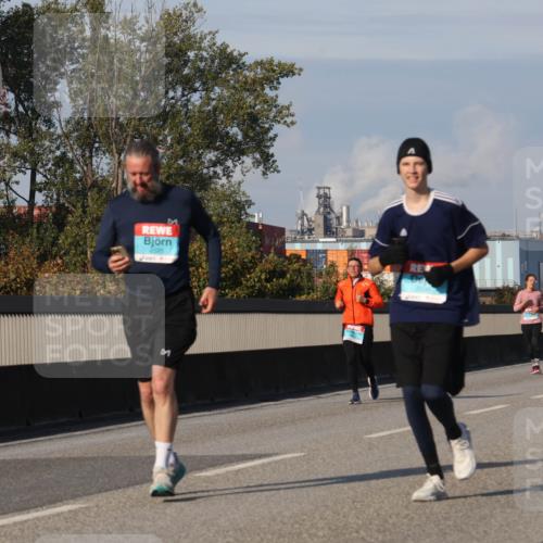 03.10.2025 - Köhlbrandbrückenlauf Luisa Fischer http://msf.ph/oto/8984775 03.10.2025 11:14:26 Position 3  meine-sportfotos.de
